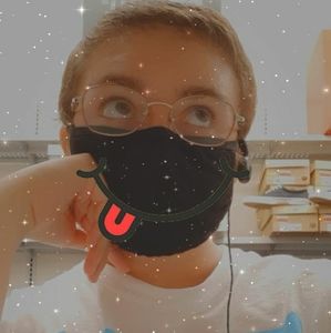 Meet your Posher, Violet